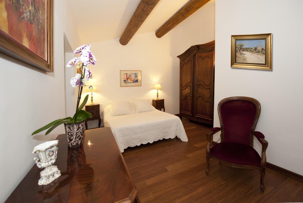 La Maison Du Peintre En Provence Mallemort Kamer foto